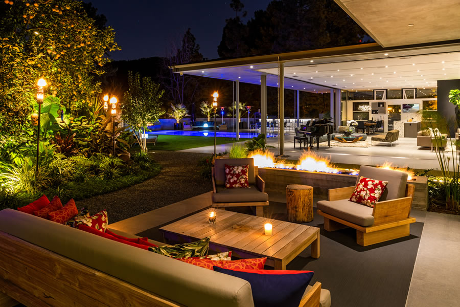 Los Angeles Pool Builders and Pool Designer