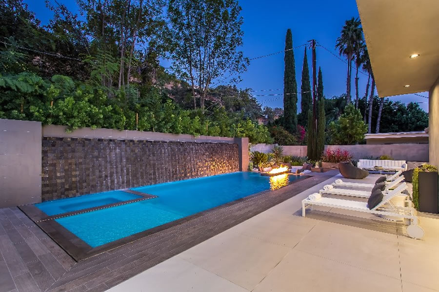 Los Angeles Pool Builders and Pool Designer