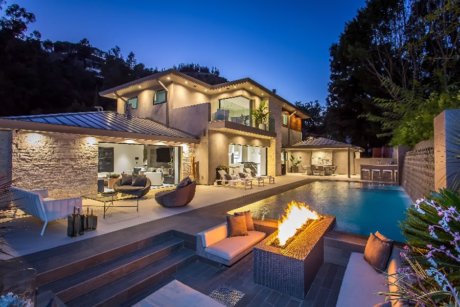 Los Angeles Pool Builders and Pool Designer