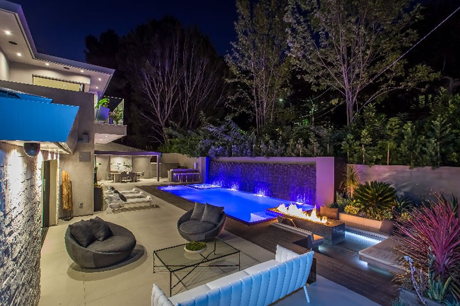Los Angeles Pool Builders and Pool Designer
