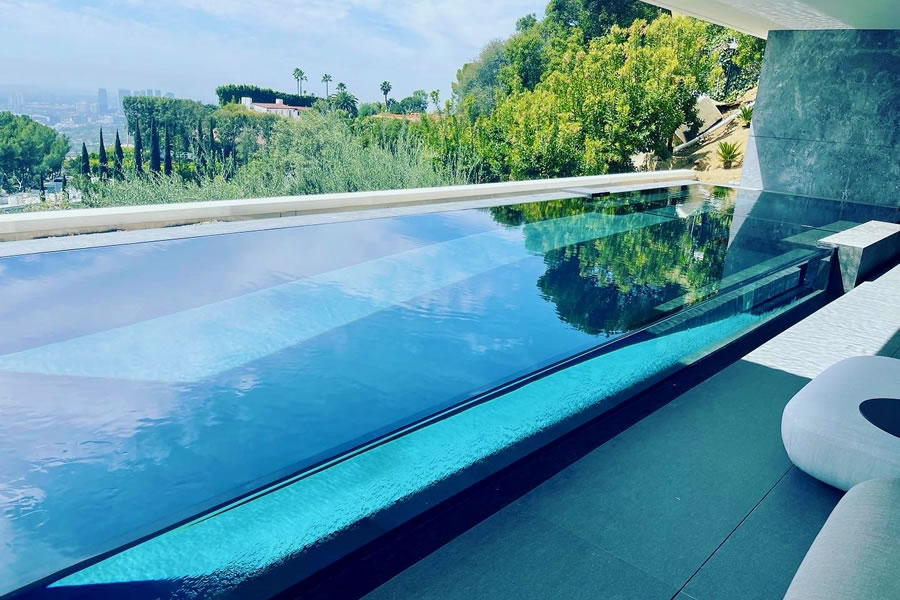 Los Angeles Pool Builders and Pool Designer