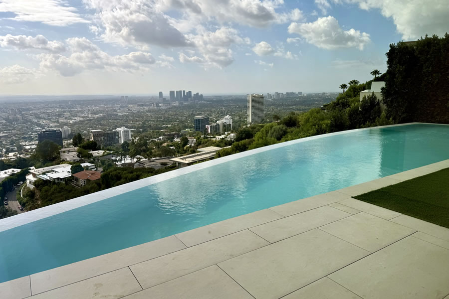 Los Angeles Pool Builders and Pool Designer