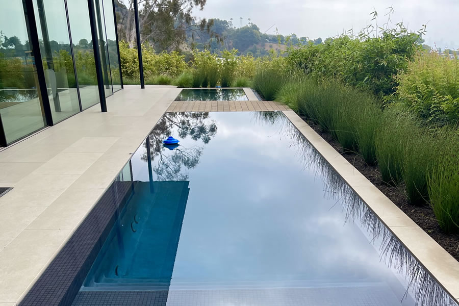 Los Angeles Pool Builders and Pool Designer